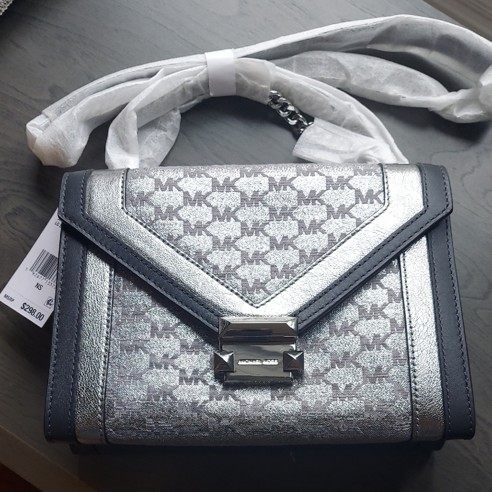Michael Kors Silver and Black Women's Shoulder Bag